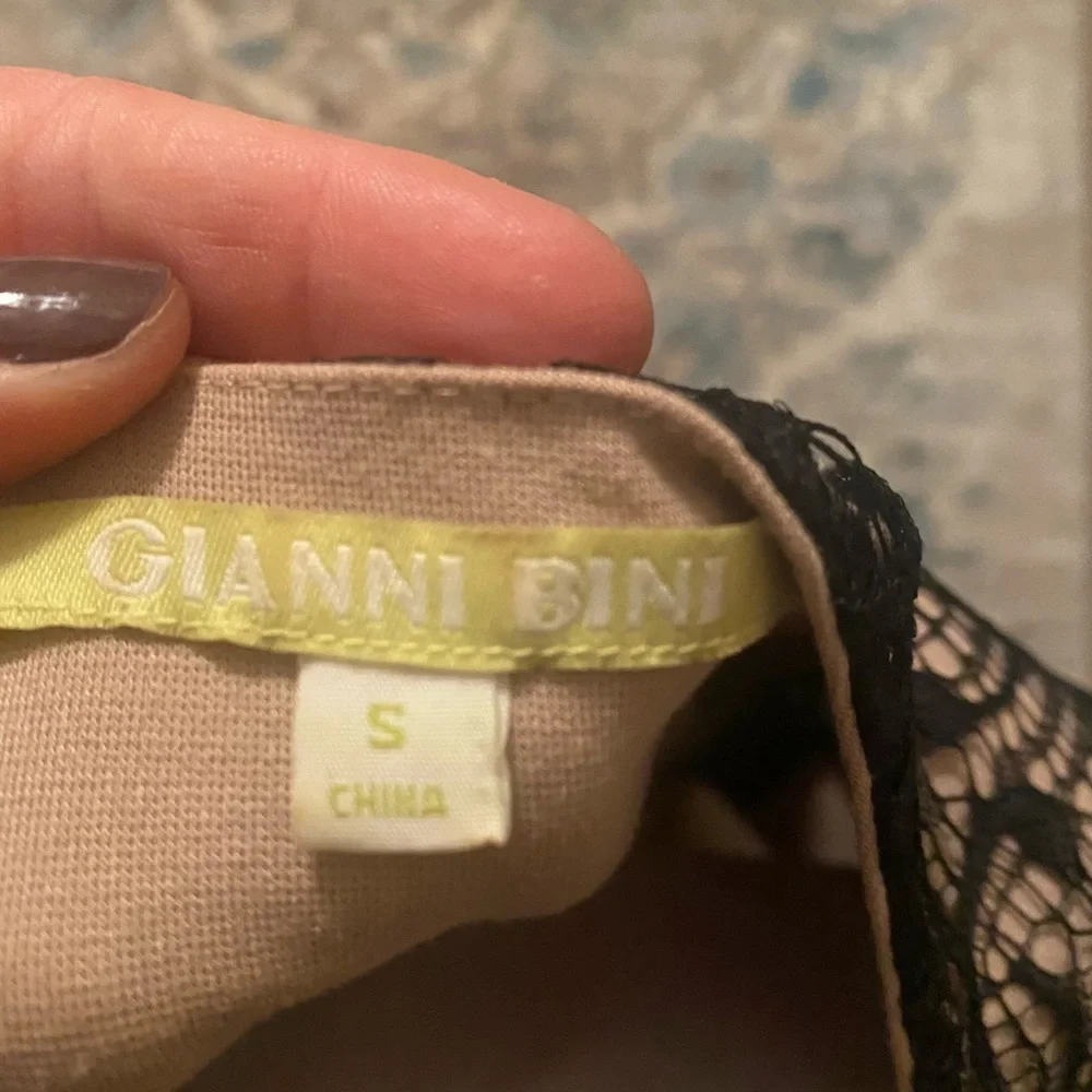 Gianni Bini Black and Tan lace like new dress with beaded detail - Picture 5 of 7